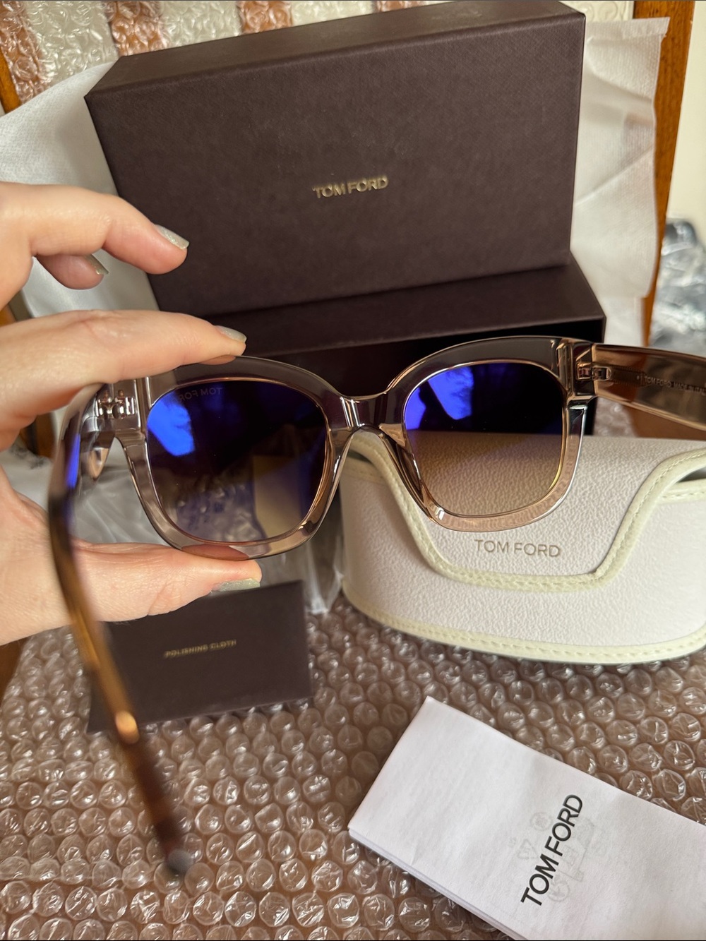 Tom Ford Women's Beige Frame Sunglasses with Brown Gradient Lenses - Picture 7 of 8